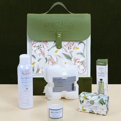 Printing Techniques for Graphics Modern Silk Screen Printing Makeup Handbag Gift Set