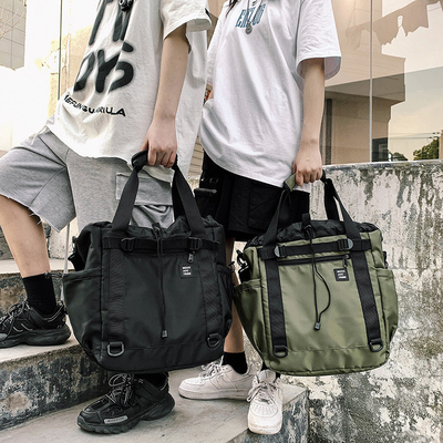 Silk Screen Printed One Shoulder Travel Bag for Trendy Design and Employee Anniversary