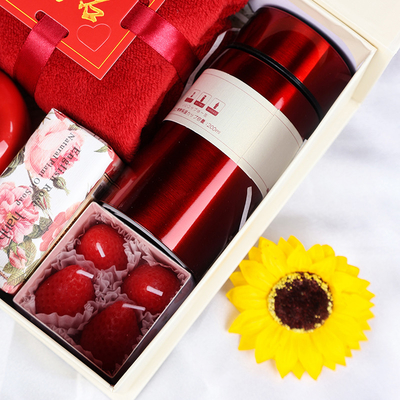 The Gold List Persimmon Ruyi Hand-Held Souvenir Set 2 Color Graphics Collectible