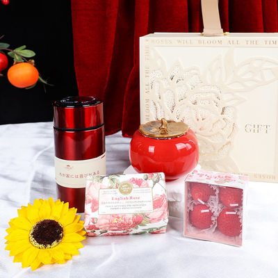 The Gold List Persimmon Ruyi Hand-Held Souvenir Set 2 Color Graphics Collectible