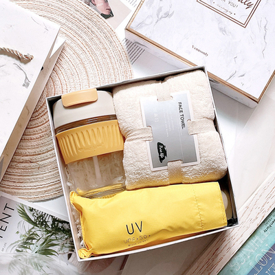 Silk Screen Printed Gift Set Glass Water Cup Black Rubber Umbrella Coral Plush Towel