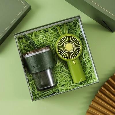 Custom Logo Cup and Hand Gift Set Perfect for Agriculture Annual Meeting at Christmas