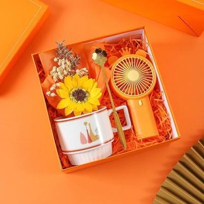 Custom Logo Cup and Hand Gift Set Perfect for Agriculture Annual Meeting at Christmas
