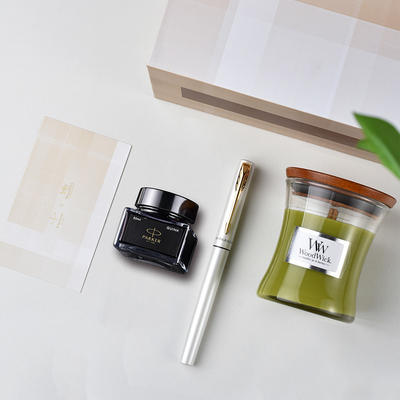Exclusive Father's Day Gift Wycombe Abbey XL White Gold Pen WoodWick Aromatherapy Set