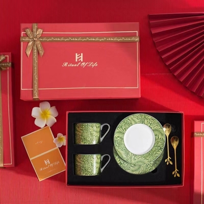 Make a Statement with Our UV Printed Coffee Cups The Perfect Addition to Your Wedding Gift