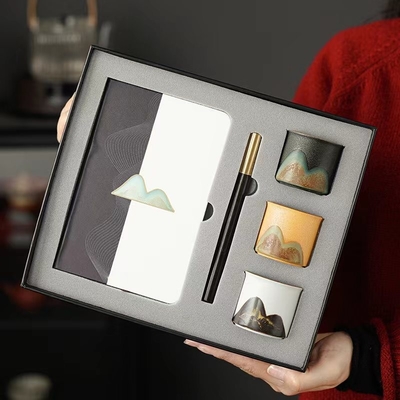 Hotel and Resort Far Mountains 1 Color Color Printing Cultural and Creative Small Set