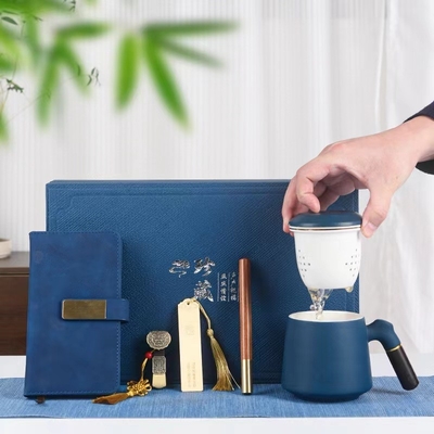 Customized Logo Business Gift Sets and Souvenirs for Target Agriculture Buyers