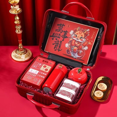 Unforgettable Mother's Day Gift Box Set for Alumni Relations and Class Reunions
