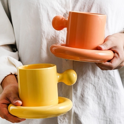 Exquisite Nordic Candy Egg Handle Ceramic Cup and Plate Set for Company Employee Gift