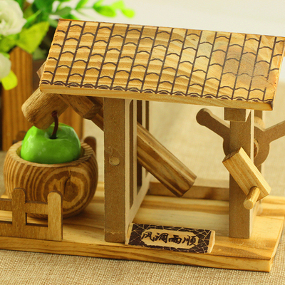 Desktop Handicraft Ornaments Wooden Small Water Hammer Model for Agriculture Industry