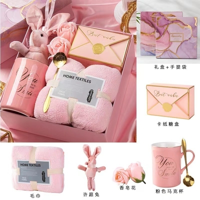 Customer's Logo Accompanying Hand Gift for Bridesmaids and Groom's Final Gift Box