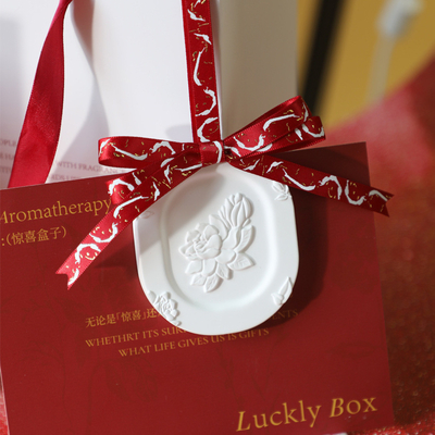 Silk Screen Printing Indoor Aromatherapy Hanger for Year Aromatherapy Candle Gift Set
