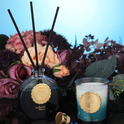 Unique Swan Fragrance Gift Box for Hotel and Resort Wedding Favors Bridal Party Gifts