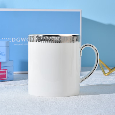 Surprise Your Customers with This Platinum Lace Mug and Portable Tea Jar Gift Box Set