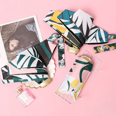 Customized Color Small Fresh Vinyl Sunny and Rainy Pocket Umbrella for Exhibition Gifts