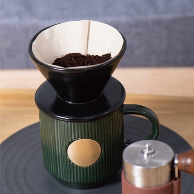 Business Gift Handheld Box with Bean Grinder Ceramic Filter Cup and Ceramic Coffee Cup