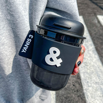 High Appearance and Portable Breeze Summer Straw Coffee Cup for Customer Requirements