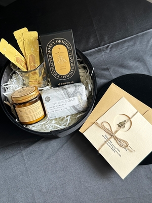 Exquisite and Creative Gifts for Bridesmaids to Guests Pink Round Office Products 2024