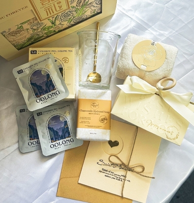 Personalized Wedding Gift Set Towel Soap Water Cup Oolong Tea and Creative Candy Box