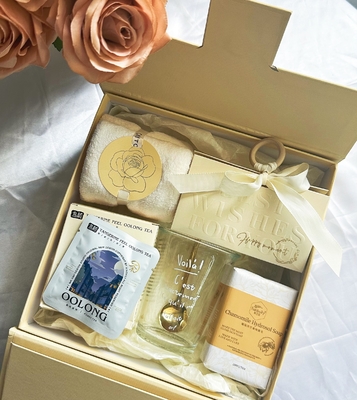 Personalized Wedding Gift Set Towel Soap Water Cup Oolong Tea and Creative Candy Box