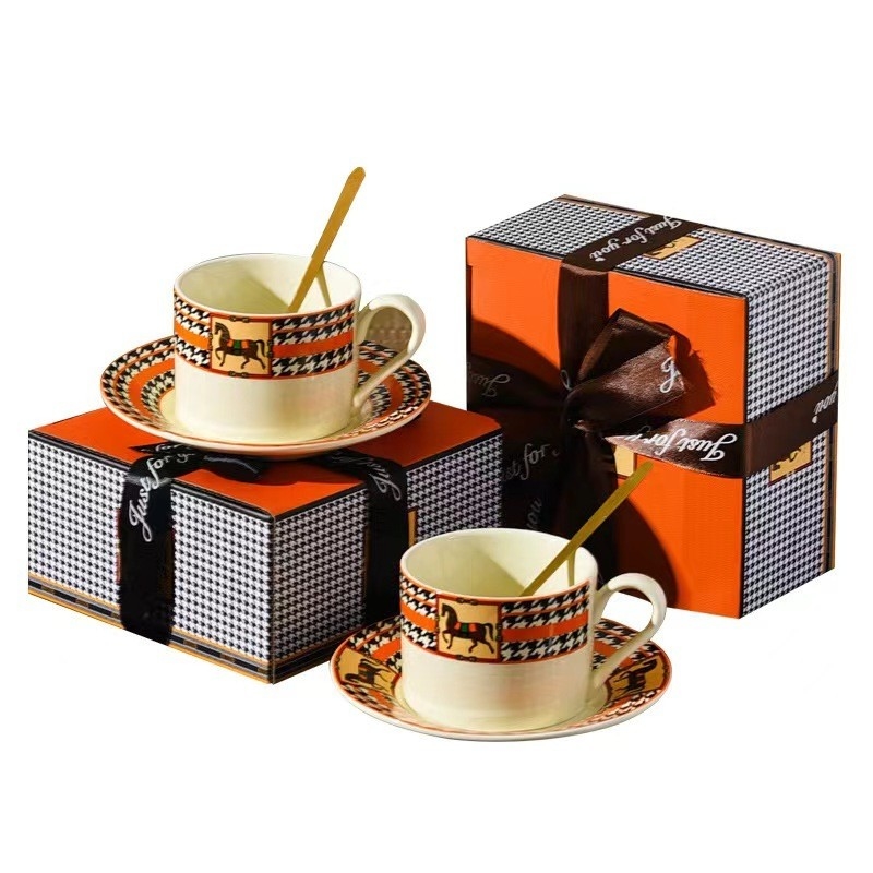 Silk Screen Printed Handheld Gift Box Makeup Cup Perfect for Promoting Your Business