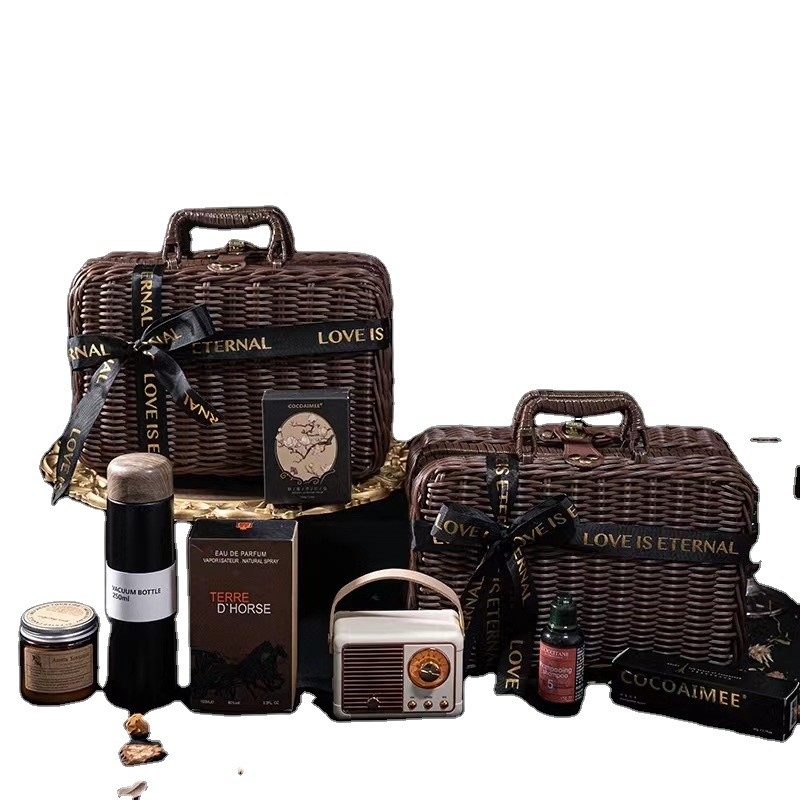 Hotel and Resort Business Gift Set Coffee Vine Basket with 1 Color Graphics Printing