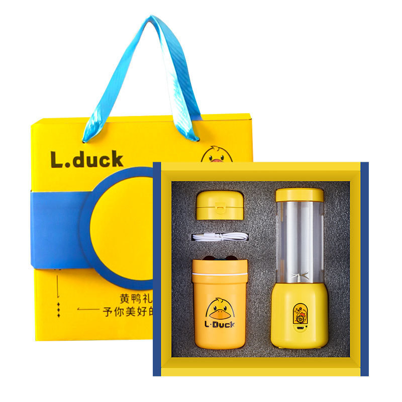 Yellow Duck Multi-functional Juicing Cup Breakfast Cup Wheat Spoon for Automotive Users