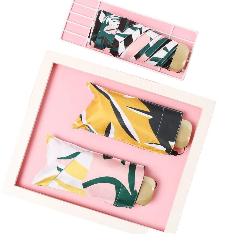 Customized Color Small Fresh Vinyl Sunny and Rainy Pocket Umbrella for Exhibition Gifts