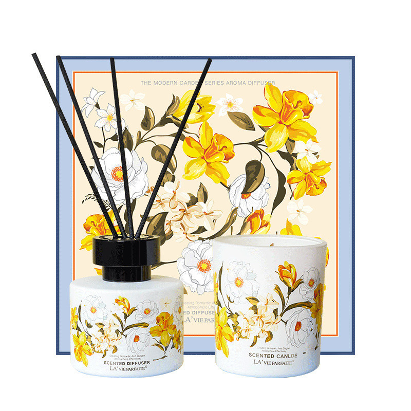 Customer's Logo Aromatherapy Gift Box Set Essential Oil Candle for Women Souvenir Gifts