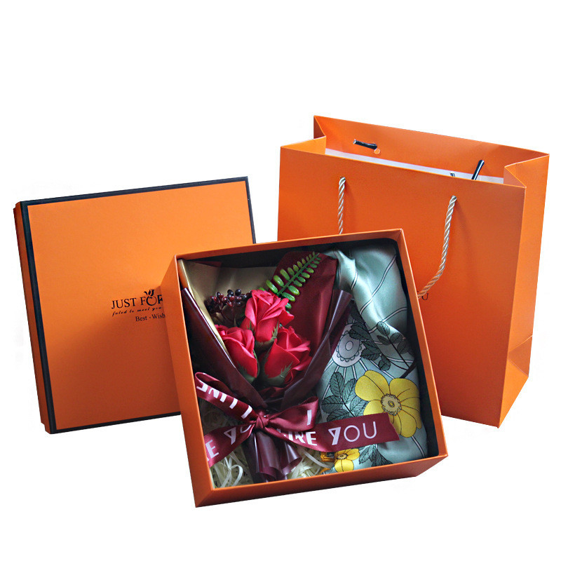 Sports and Games Must-Have Silk Scarf Souvenir Set with 1 Color Graphics Printing